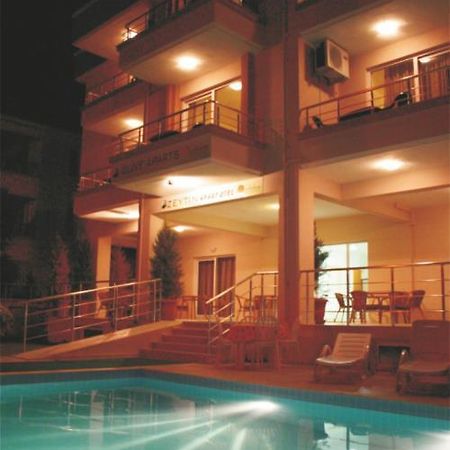 Zeytin Apart Hotel Çeşme Extérieur photo