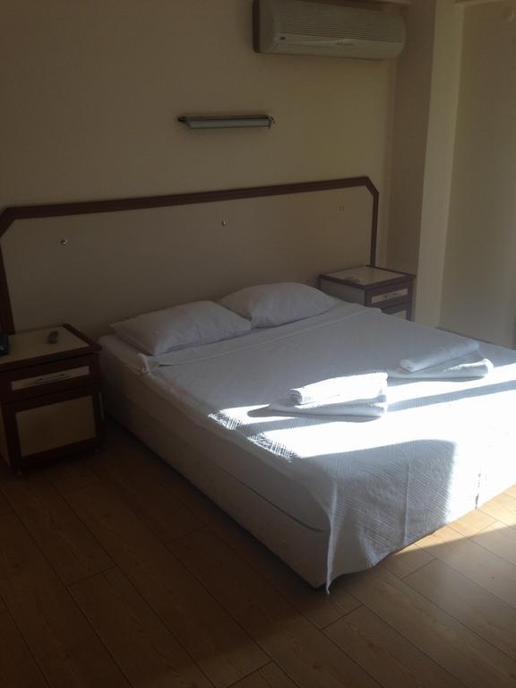 Zeytin Apart Hotel Çeşme Extérieur photo