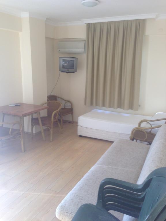 Zeytin Apart Hotel Çeşme Extérieur photo